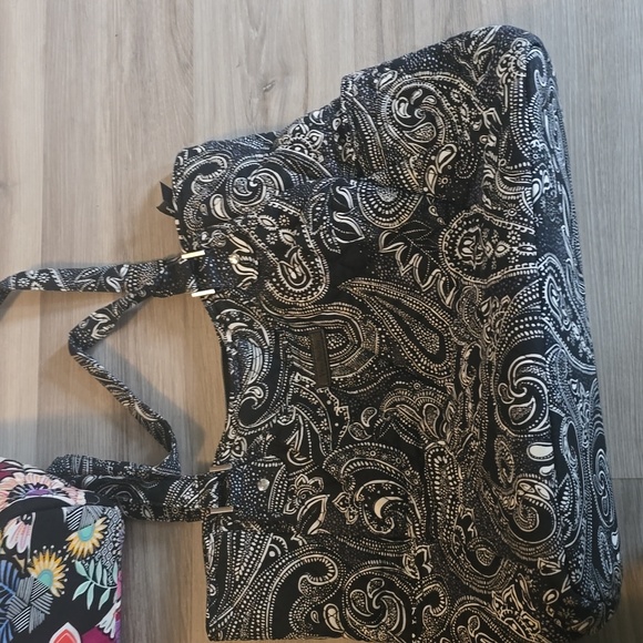 Vera Bradley - Picture 2 of 2